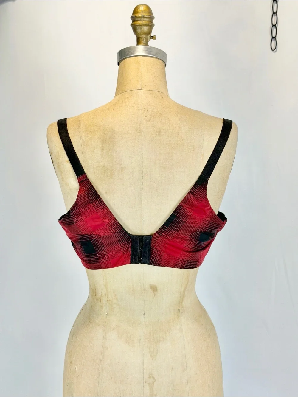 Torrid Curve Buffalo plaid bra 38D corset lace plunge red black push up